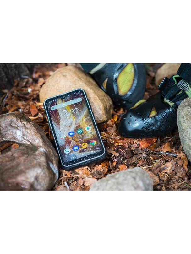 MAXCOM smartfon MS572 Strong czarny